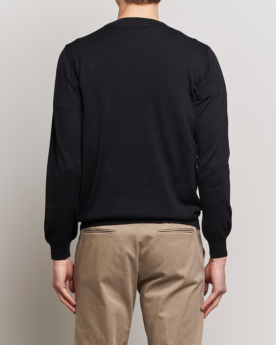 Mies | Puserot | Oscar Jacobson | Custer Merino Wool Roundneck Black