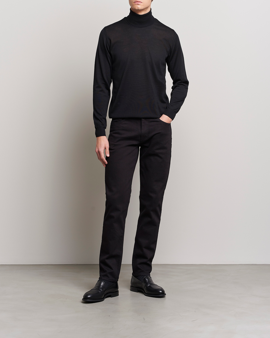 Mies | Puserot | Oscar Jacobson | Cole Merino Wool Rollneck Black