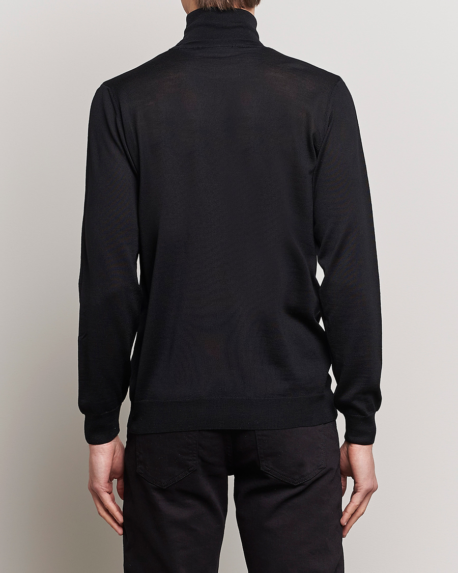Mies | Puserot | Oscar Jacobson | Cole Merino Wool Rollneck Black
