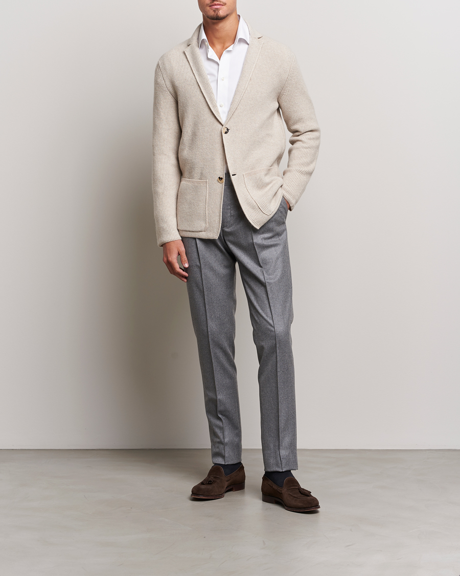 Mies | Puserot | Brioni | Cashmere Jacquard Cardigan Beige