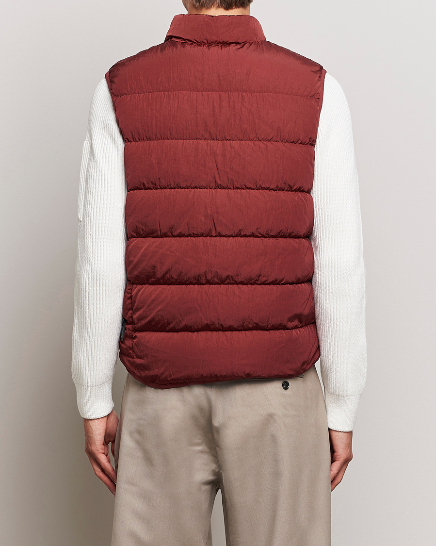 Mies | Takit | C.P. Company | Eco-Chrome R Lightweight Down Vest Wine