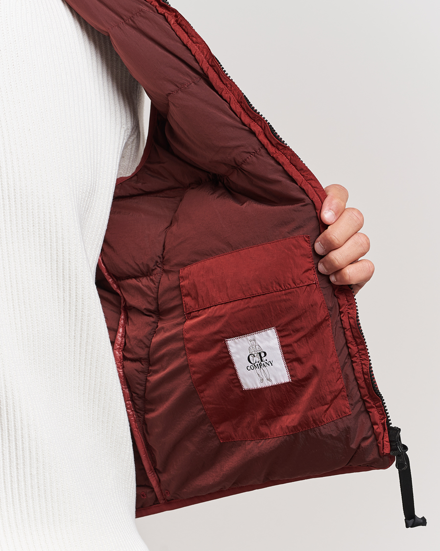 Mies | Takit | C.P. Company | Eco-Chrome R Lightweight Down Vest Wine