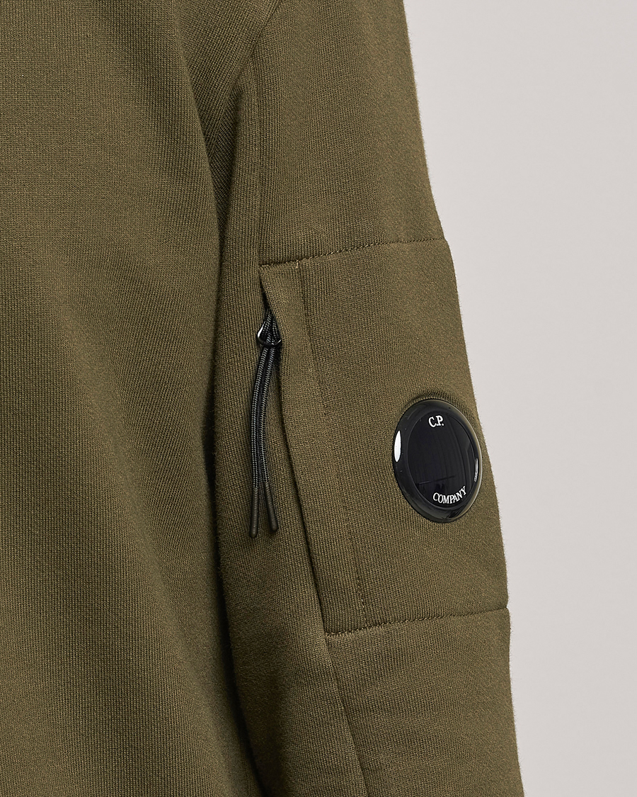 Mies | Puserot | C.P. Company | Diagonal Raised Fleece Lens Sweatshirt Military Green