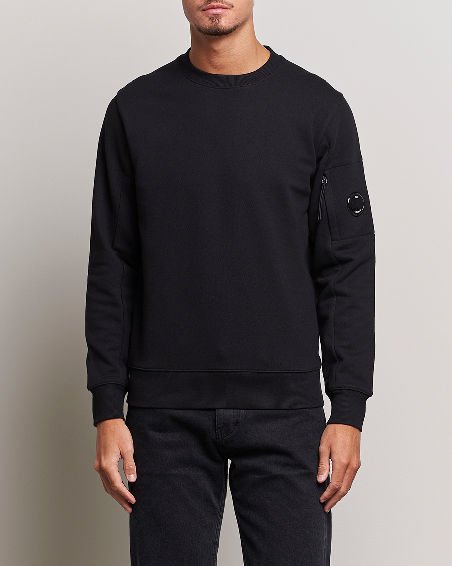 Mies | Collegepuserot | C.P. Company | Diagonal Raised Fleece Lens Sweatshirt Black