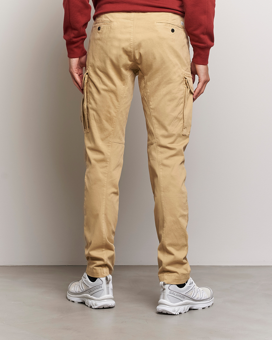 Mies | Housut | C.P. Company | Stretch Satin Lens Cargo Pants Beige