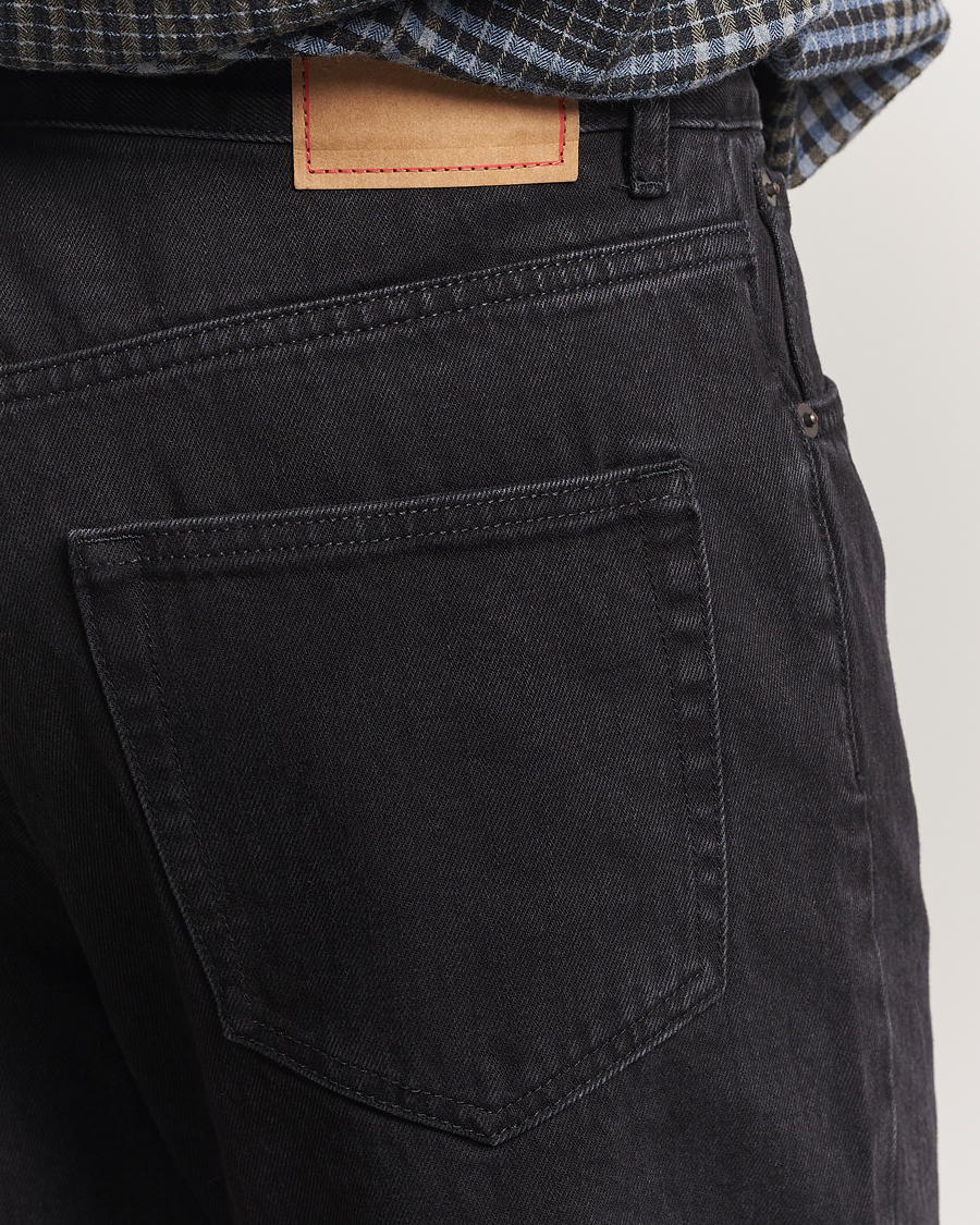 Mies | Kauluspaidat | Jeanerica | VM009 Vega Jeans Black 2 Weeks