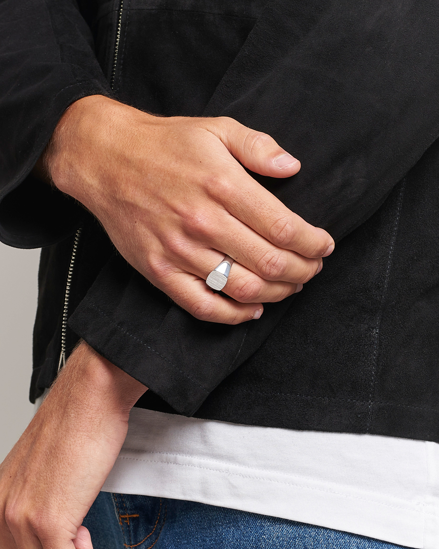 Mies | Korut | Tom Wood | Kay Ring Satin Silver