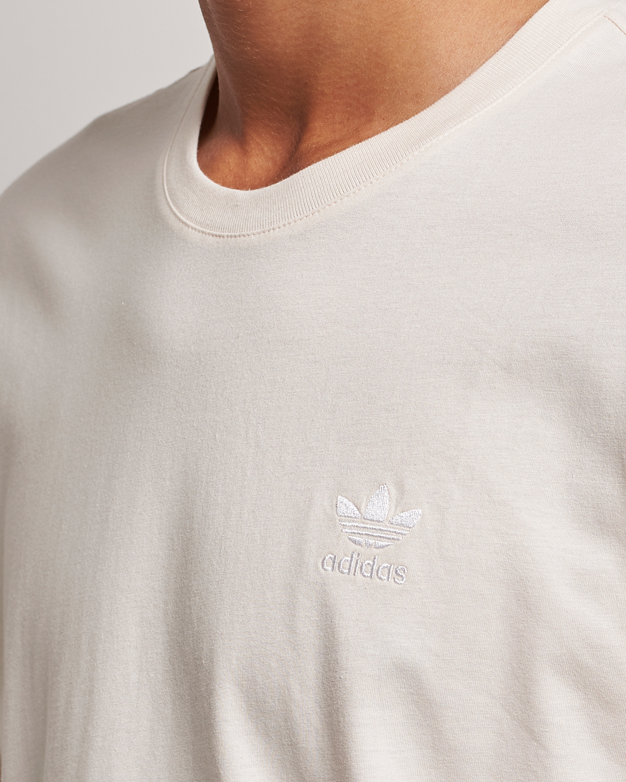 Mies | T-paidat | adidas Originals | Essential Crew Neck T-Shirt Won White