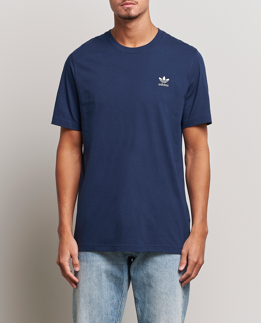 Mies | Lyhythihaiset t-paidat | adidas Originals | Essential Crew Neck T-Shirt Nindig