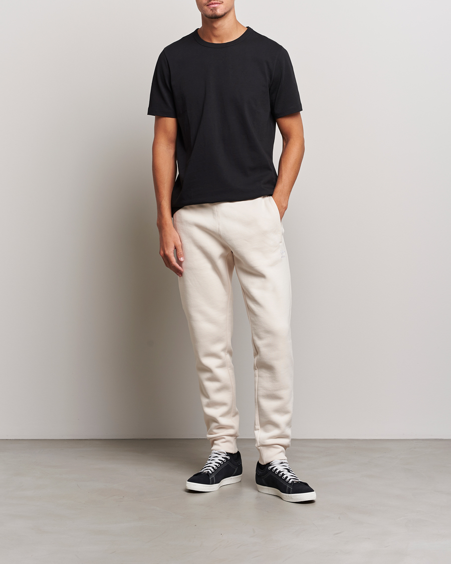 Mies | Housut | adidas Originals | Essential Sweatpants Won White