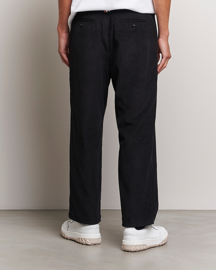 Mies | Housut | Thom Browne | Straight Cropped Corduroy Trousers Black