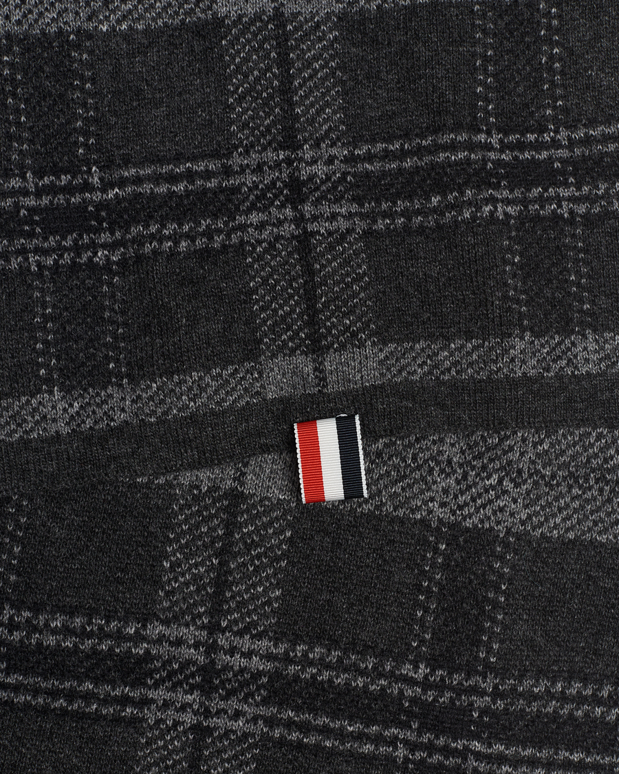 Mies | Thom Browne Wool/Cashmere Tartan Jacquard Scarf Dark Grey | Thom Browne | Wool/Cashmere Tartan Jacquard Scarf Dark Grey