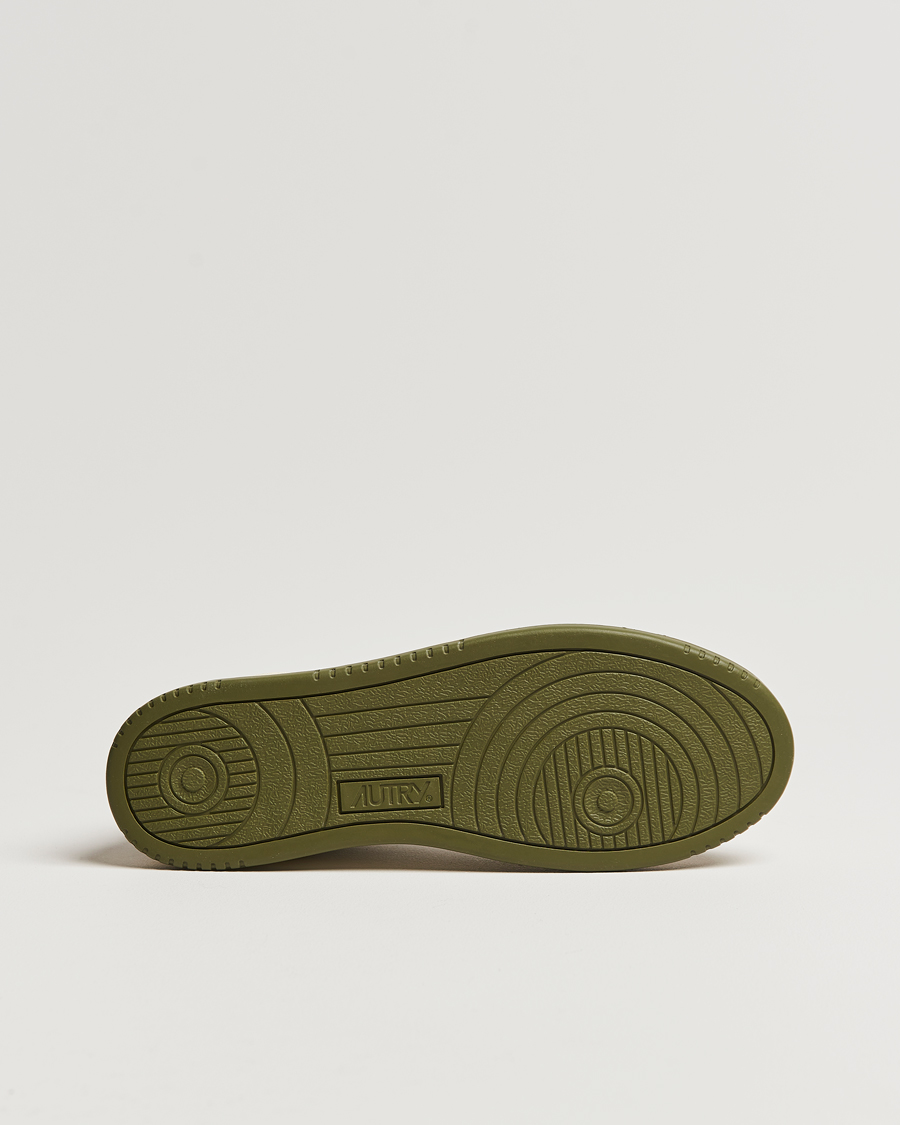Mies | Autry Medalist Low Bicolor Leather Sneaker Military Olive | Autry | Medalist Low Bicolor Leather Sneaker Military Olive