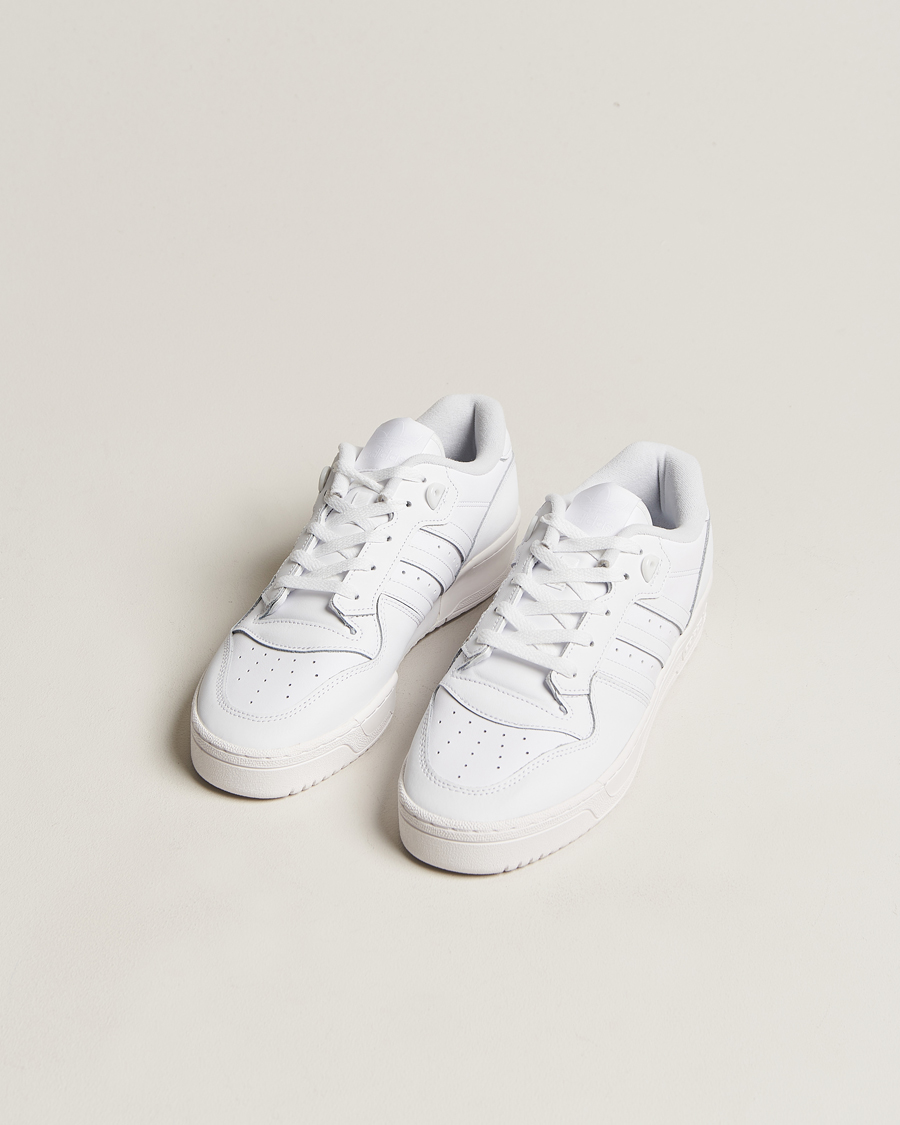 Mies | Tennarit | adidas Originals | Rivalry Sneaker White