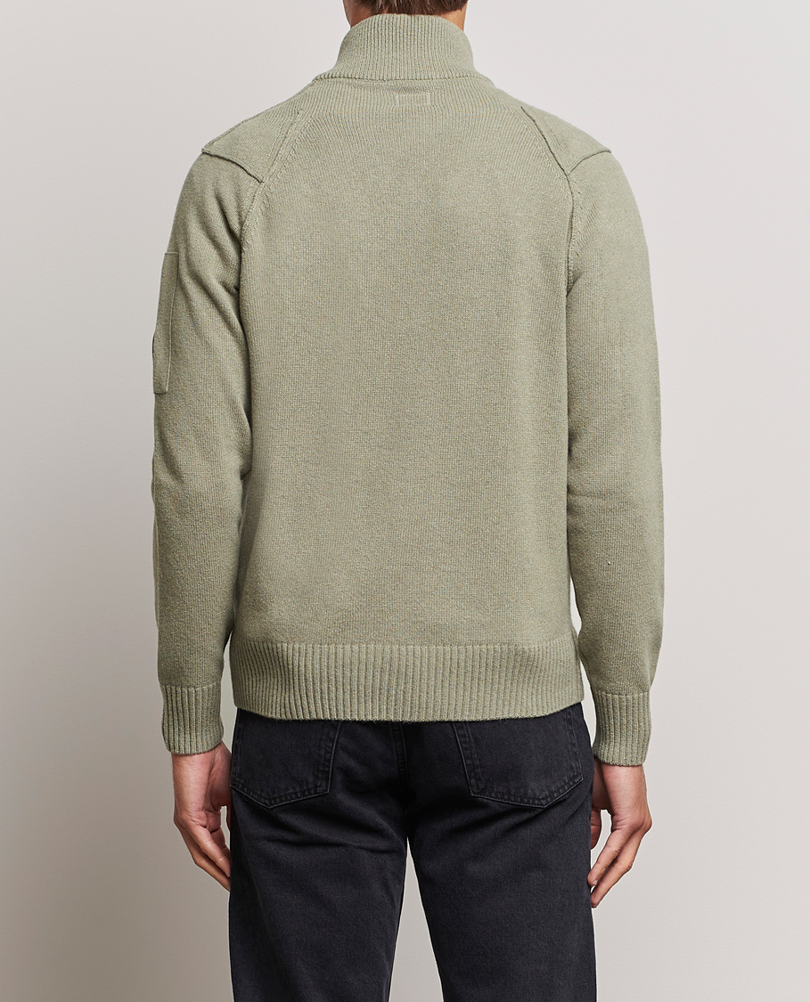 Mies | Puserot | C.P. Company | Lambswool Lens Half Zip Silver Sage