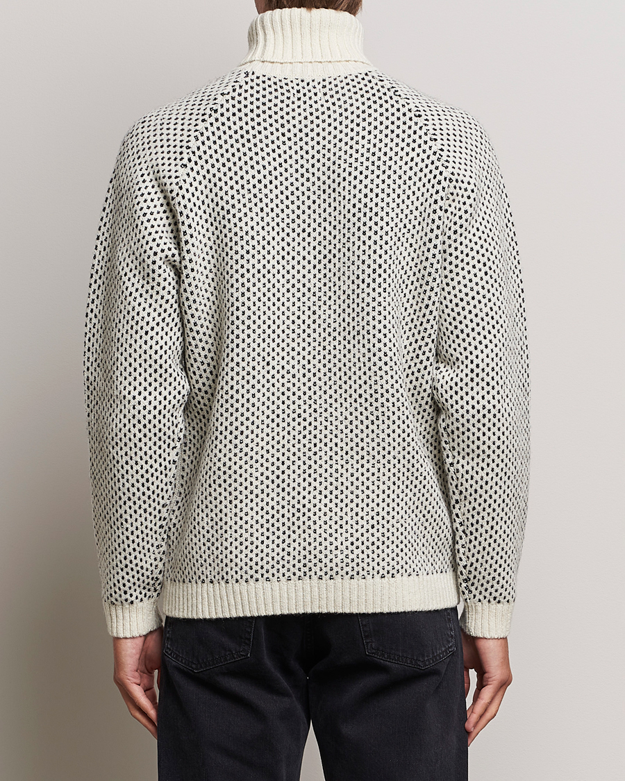 Mies | Puserot | C.P. Company | Wool Jaquard CP 3 Knitted Rollneck White
