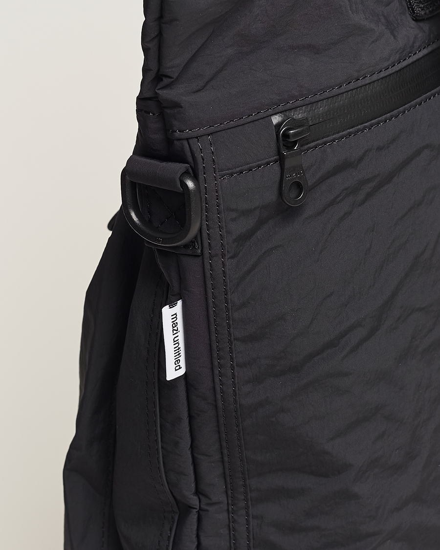 Mies | mazi untitled Helmet Bag 02 Nylon Tote Black | mazi untitled | Helmet Bag 02 Nylon Tote Black