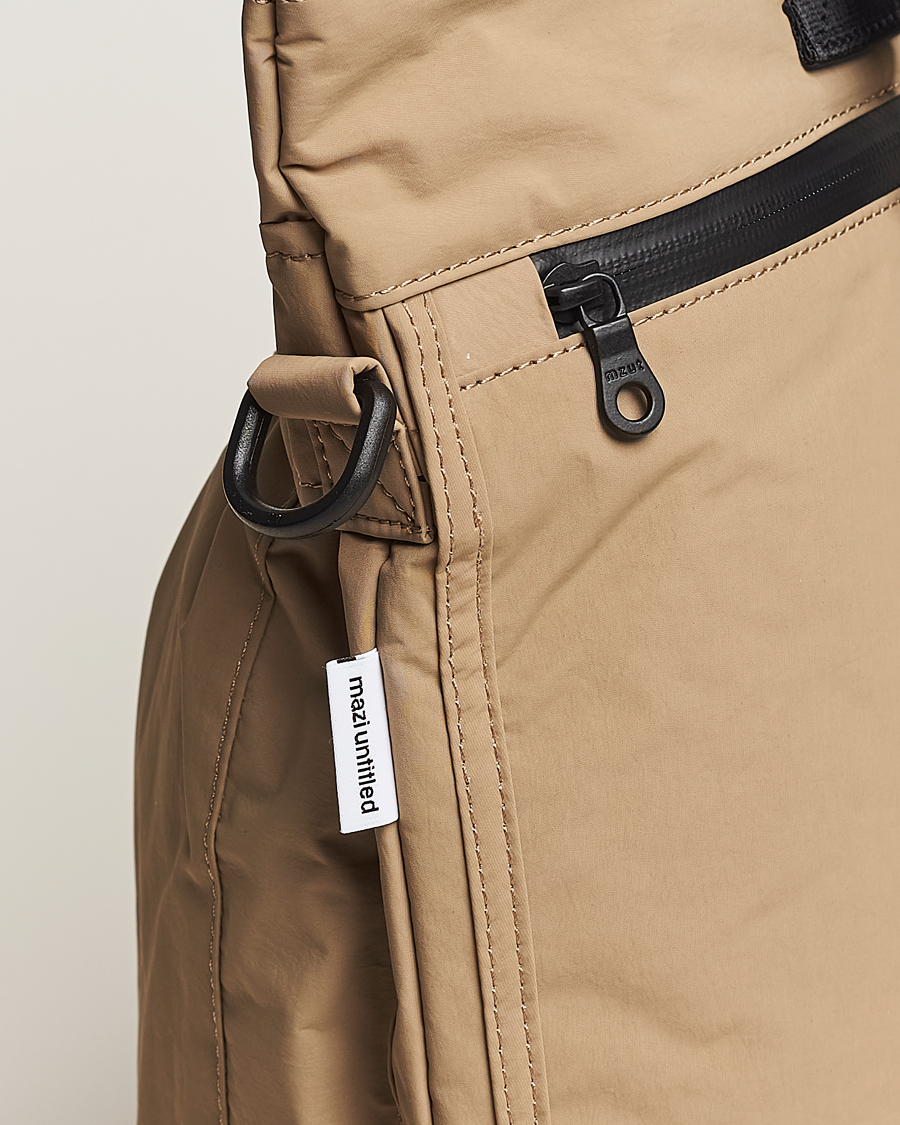 Mies | mazi untitled Helmet Bag 02 Nylon Tote Beige | mazi untitled | Helmet Bag 02 Nylon Tote Beige