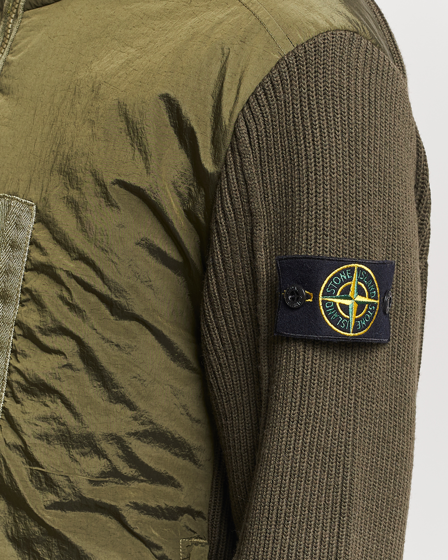 Mies | Takit | Stone Island | Econyl Primaloft-TC Padded Jacket Olive