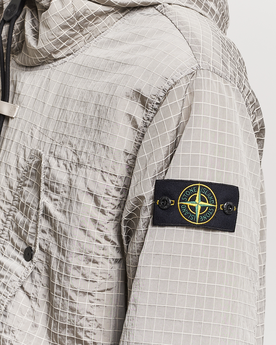 Mies | Takit | Stone Island | Garment Dyed Macro Ripstop Anorak Plaster