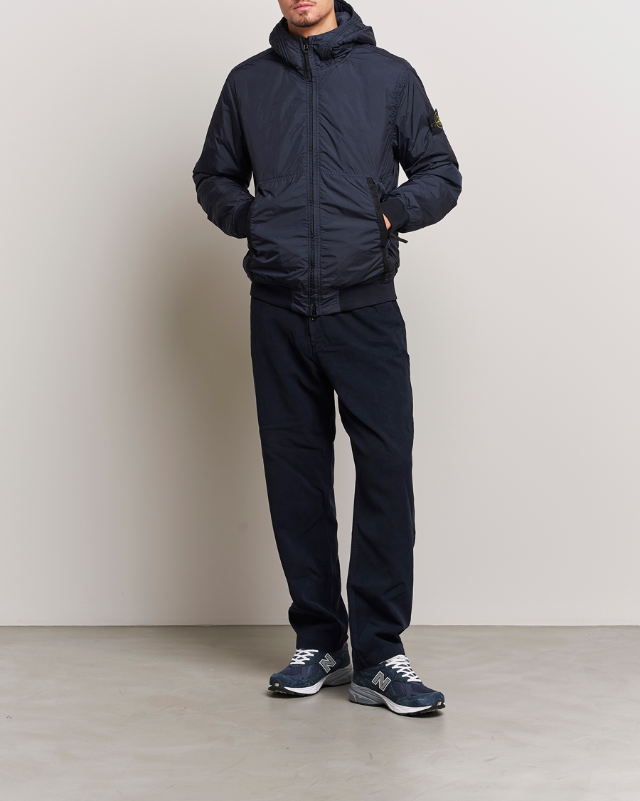 Mies | Takit | Stone Island | Garment Dyed Recycled Nylon Jacket Navy Blue