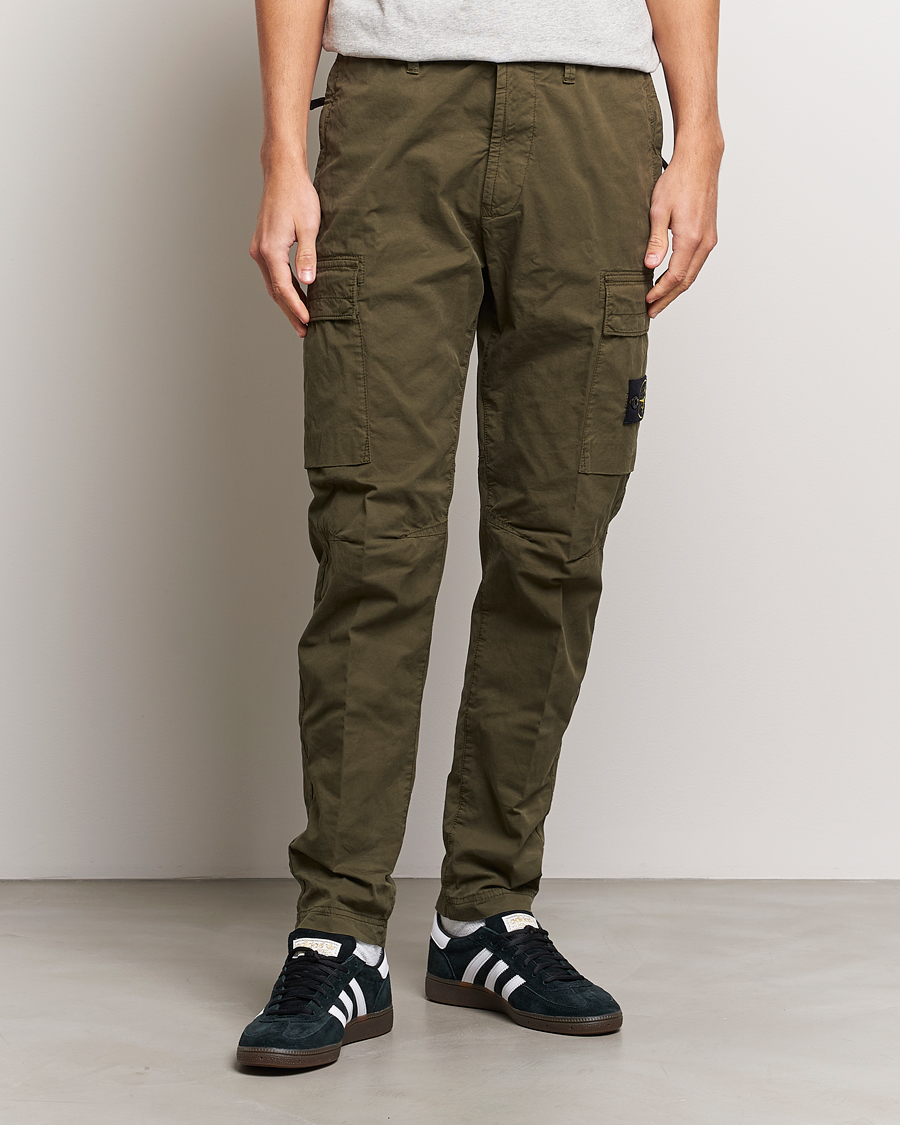 Mies | Housut | Stone Island | Stretch Cotton Gabardine Trousers Olive
