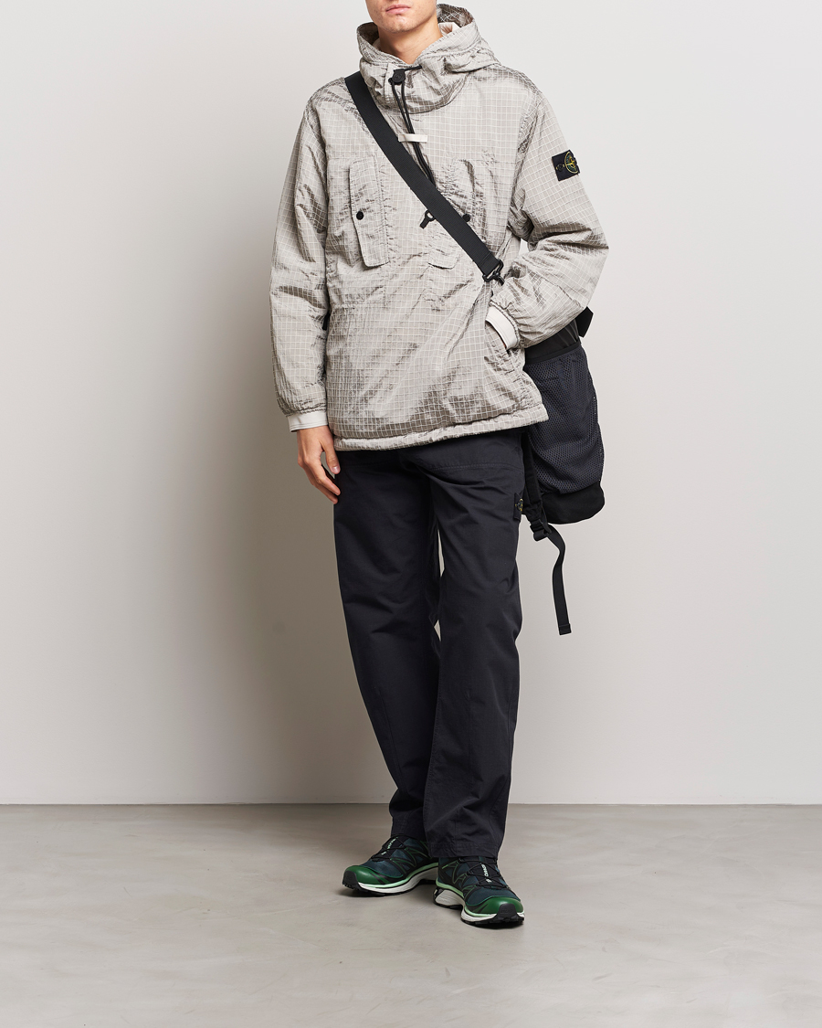 Mies | Housut | Stone Island | Garment Dyed Ripstop Trousers Navy Blue