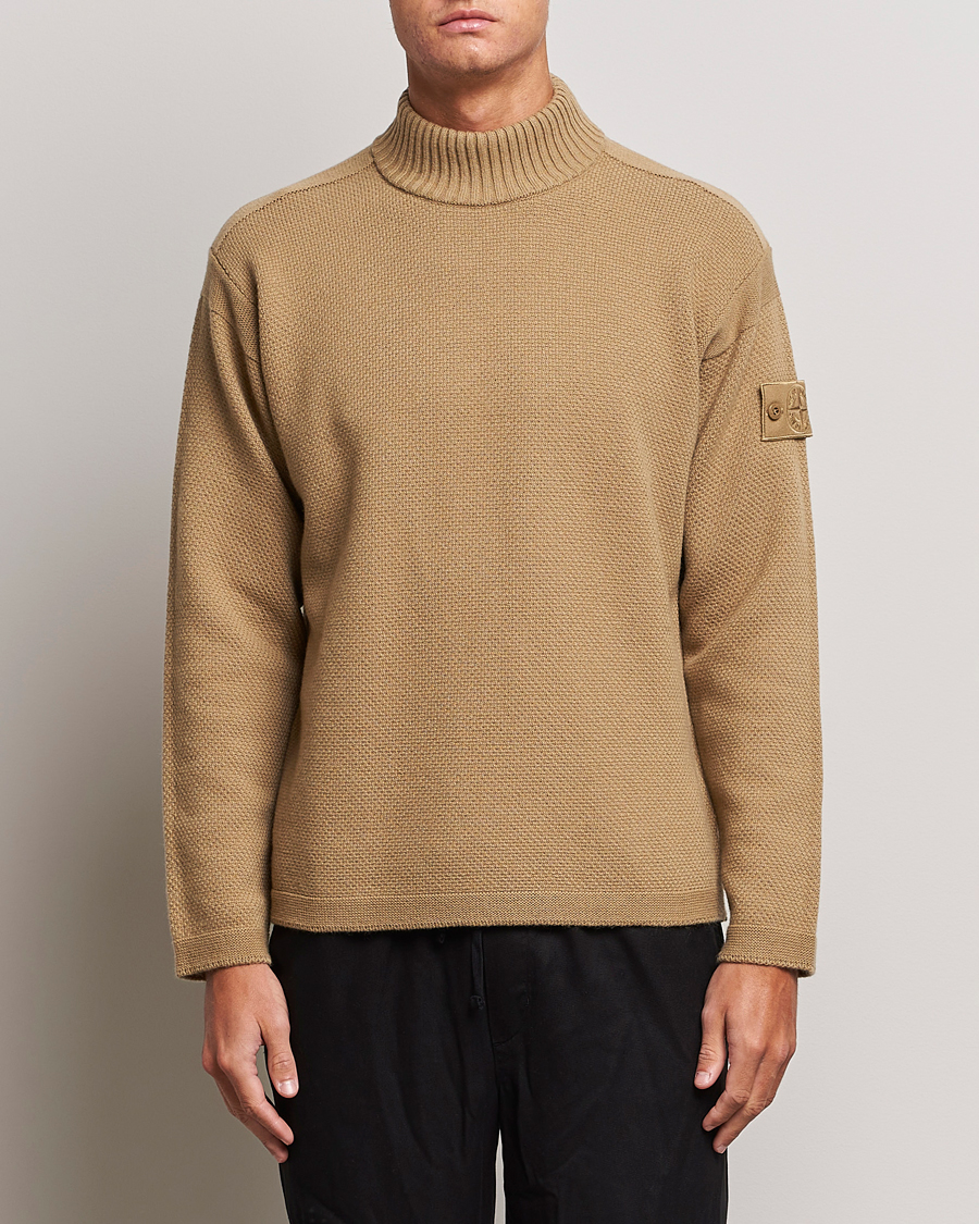 Mies | Puserot | Stone Island | Ghost Piece Geelong Wool Turtleneck Dark Beige