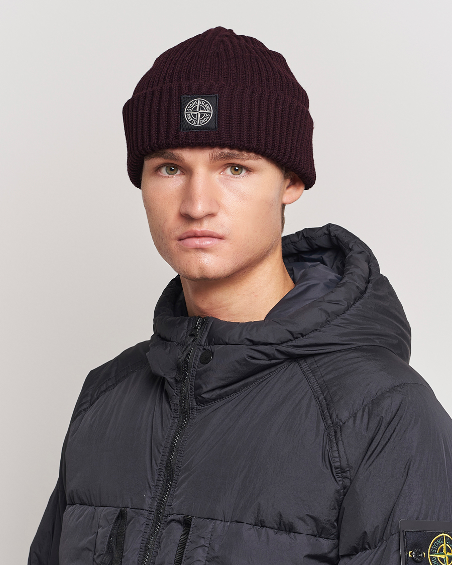 Mies | Stone Island Full Rib Wool Beanie Dark Burgundy | Stone Island | Full Rib Wool Beanie Dark Burgundy