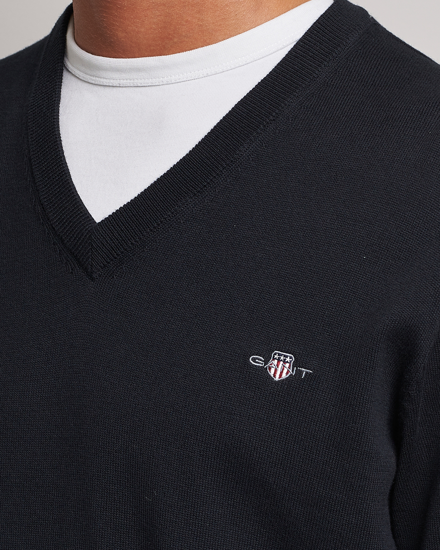 Mies | Puserot | Gant | Classic Cotton V-Neck Black