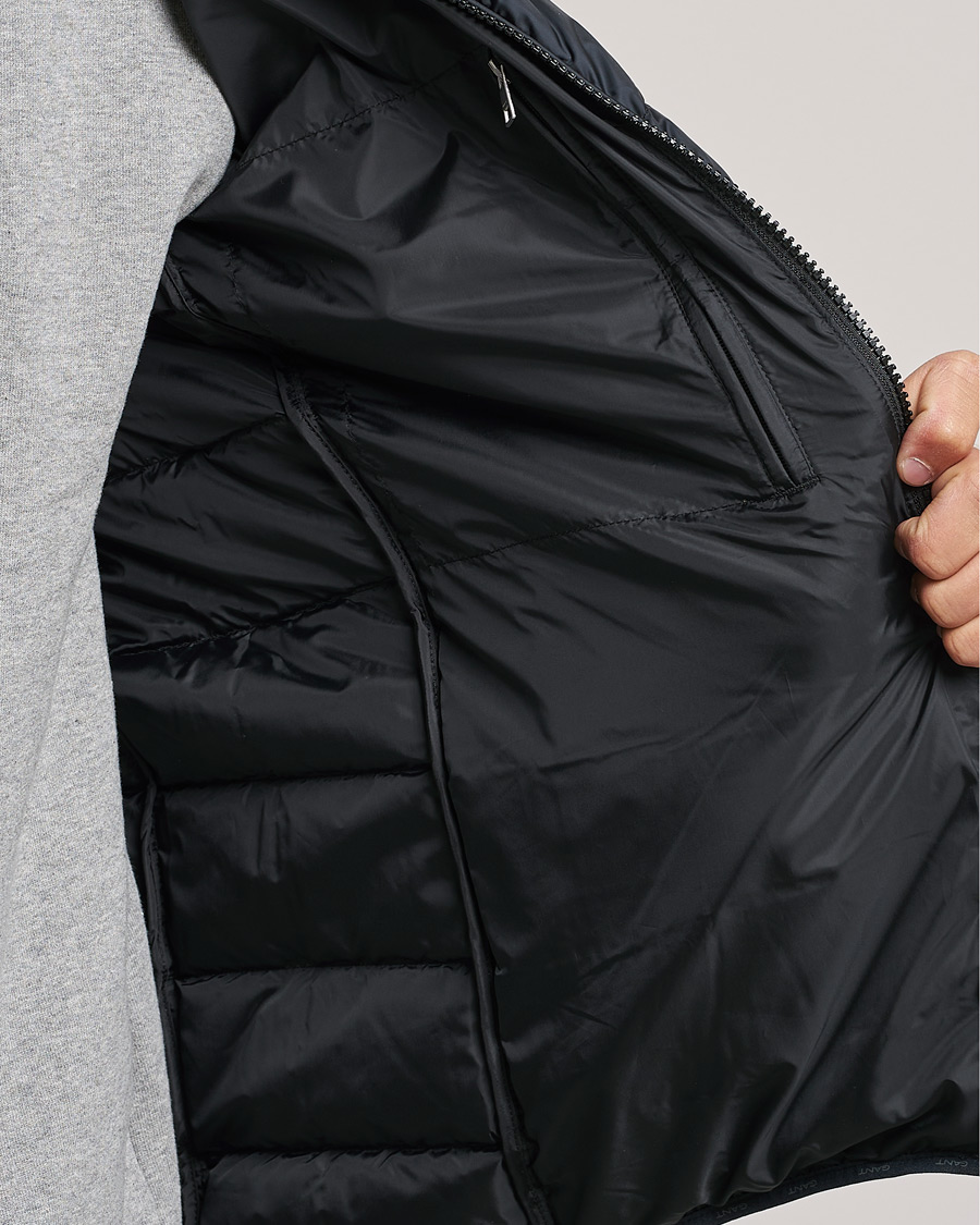 Mies | Takit | Gant | The Light Down Jacket Black