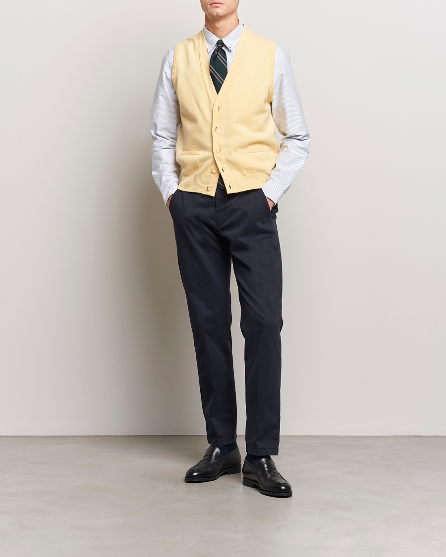 Mies | Puserot | Drake's | Lambswool Vest Cardigan Yellow