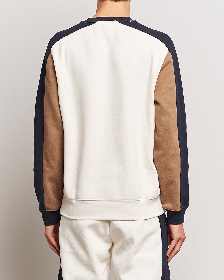 Mies | Puserot | Lacoste | Colorblocked Crew Neck Sweatshirt Lapland/Cookie