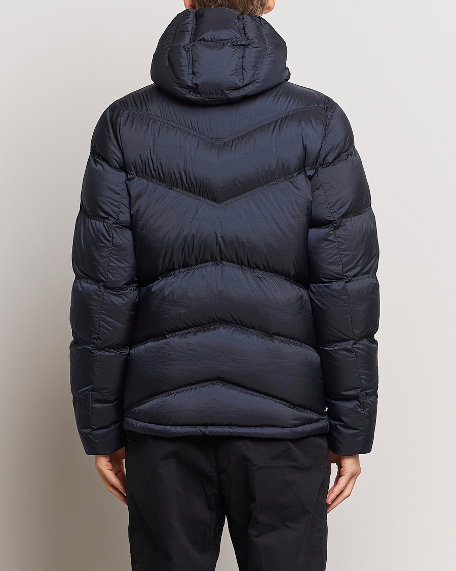 Mies | Takit | Orlebar Brown | Brodan Down Jacket Night Iris