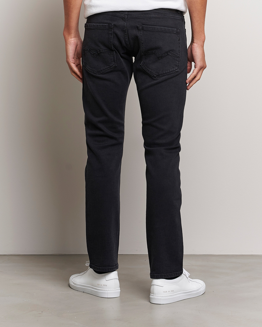 Mies | Farkut | Replay | Rocco Tapered Stretch Jeans Washed Black