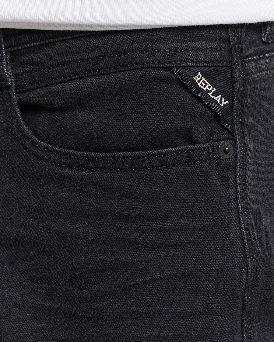 Mies | Farkut | Replay | Rocco Tapered Stretch Jeans Washed Black