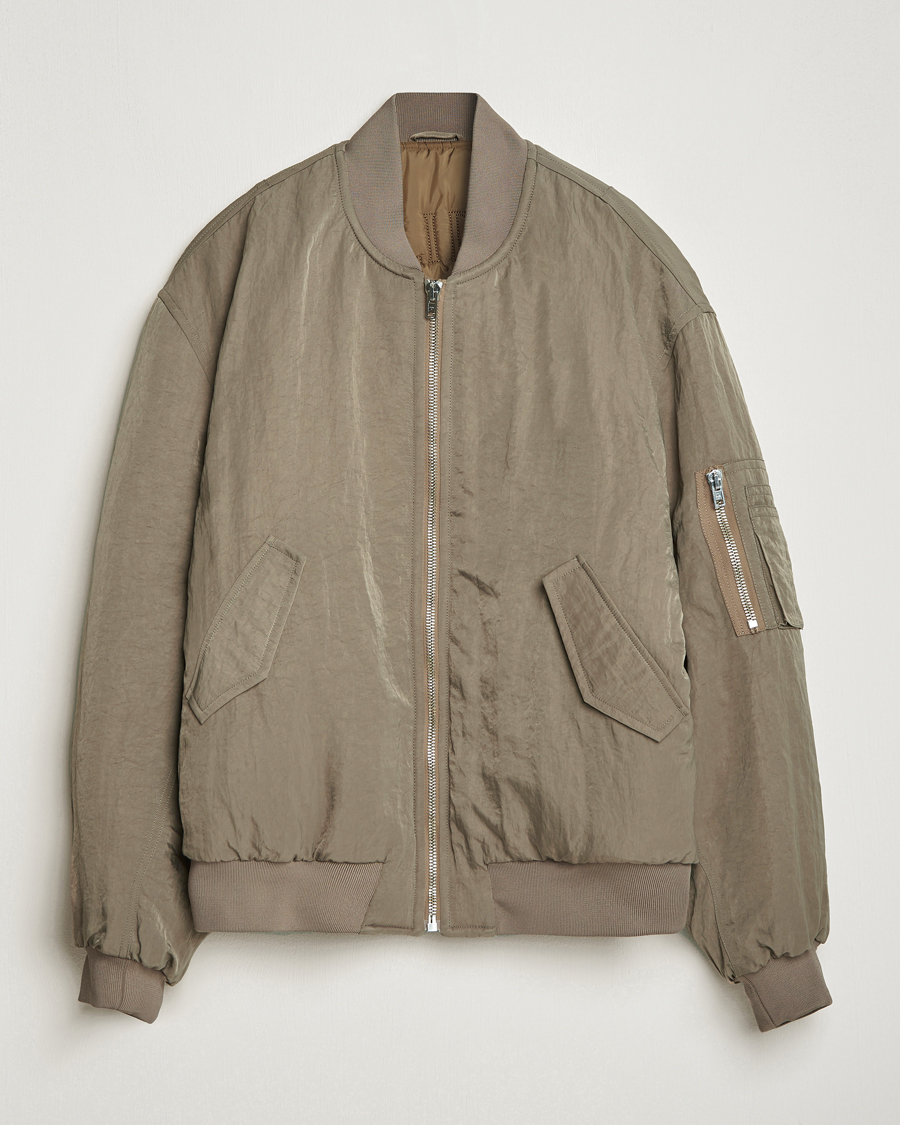 Mies | Takit | Filippa K | Crinkled Bomber Jacket Nougat