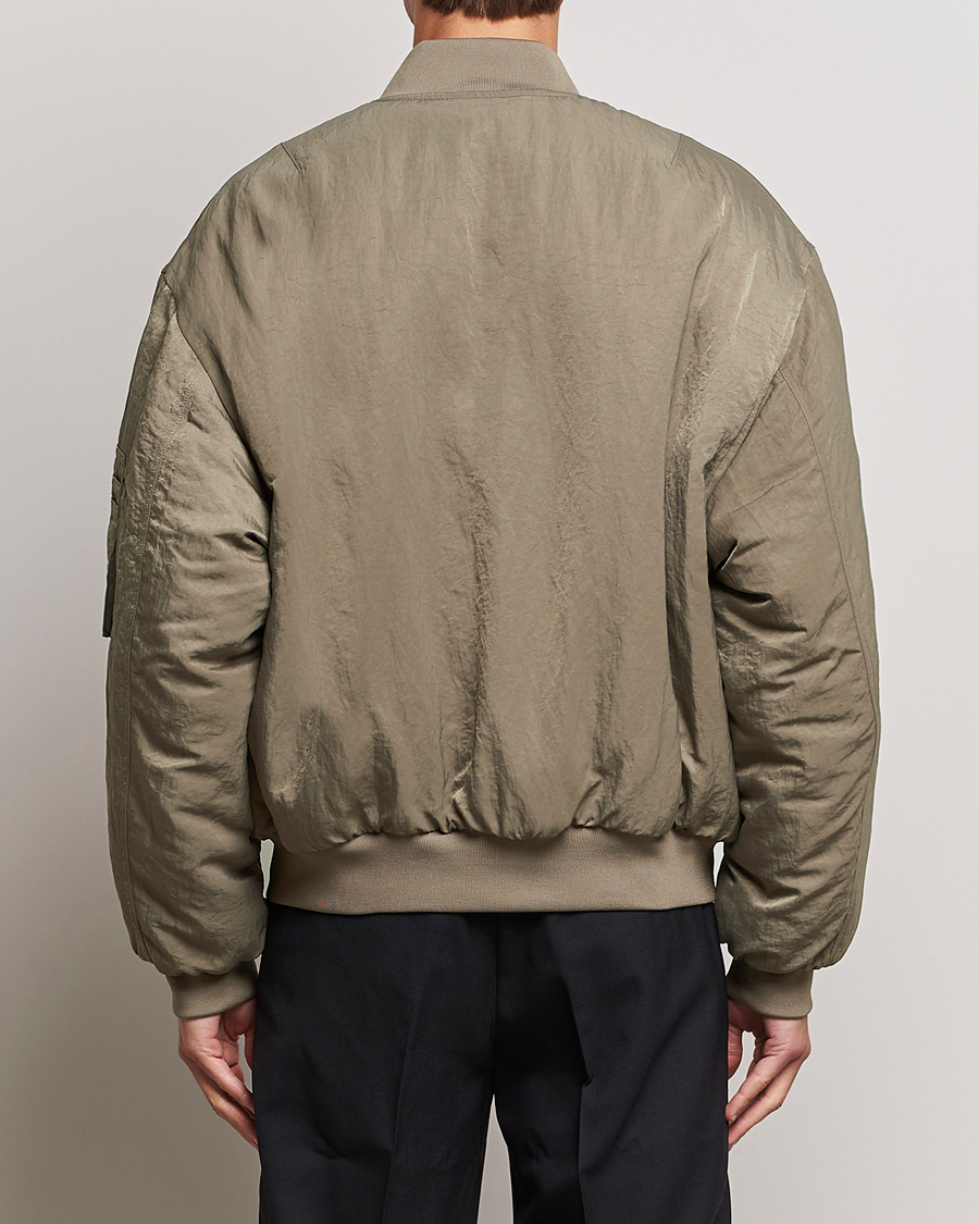 Mies | Takit | Filippa K | Crinkled Bomber Jacket Nougat