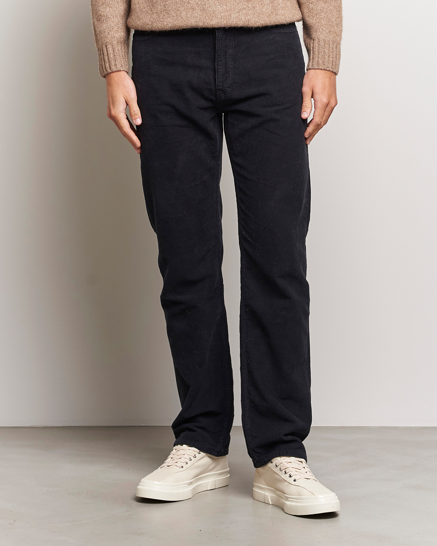 Mies | Housut | Filippa K | Straight Fit Garment Dyed Corduroy Pants Black