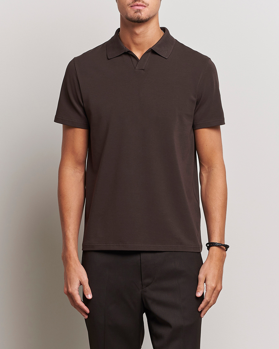 Mies | Pikeet | Filippa K | Soft Lycra Polo T-Shirt Dark Chocolate