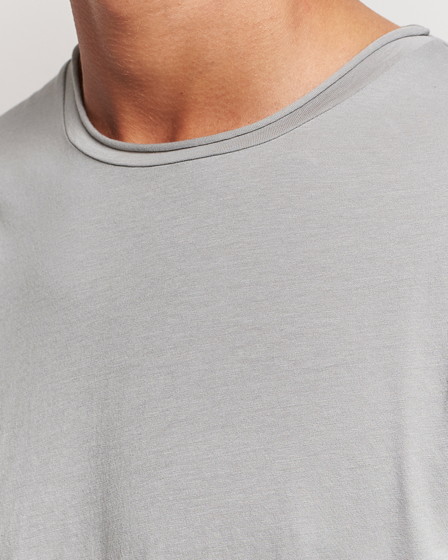Mies | T-paidat | Filippa K | Roll Neck T-Shirt Feather Grey