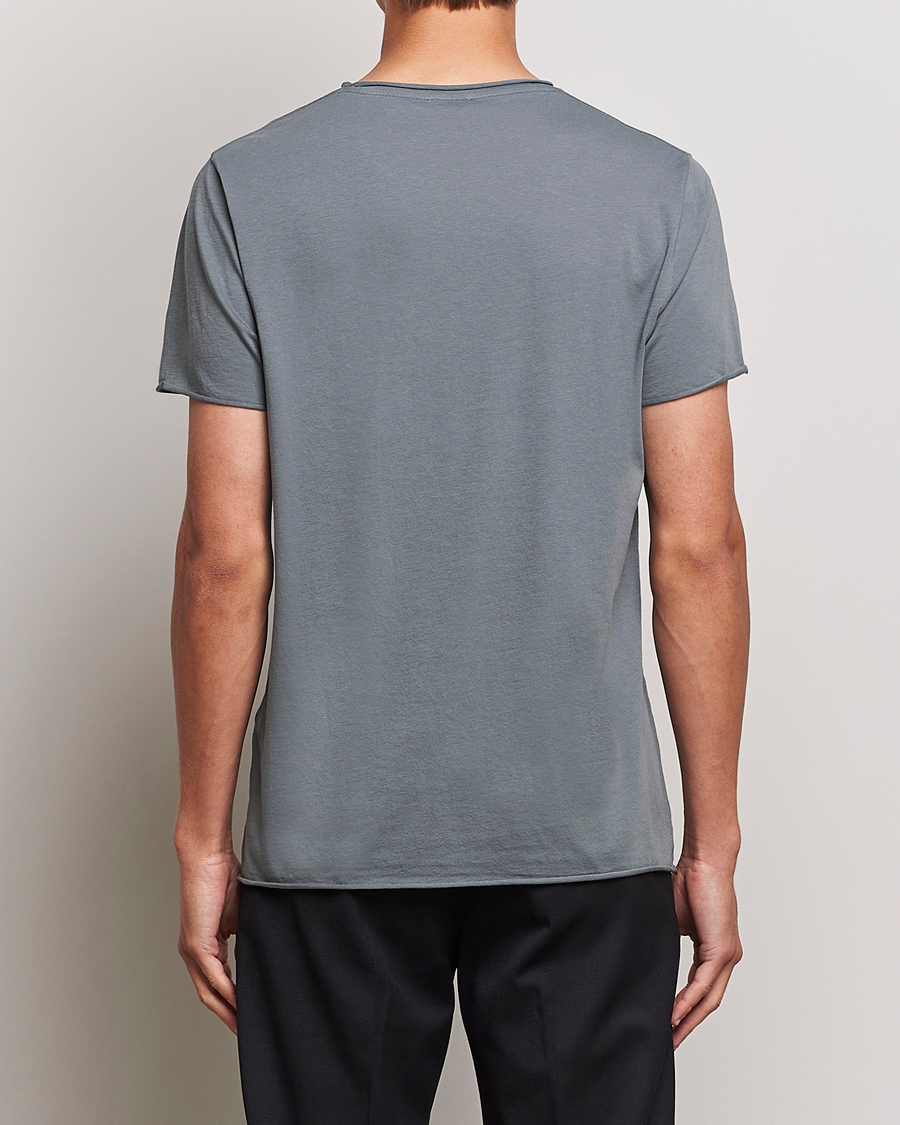 Mies | T-paidat | Filippa K | Roll Neck T-Shirt Smoke Green