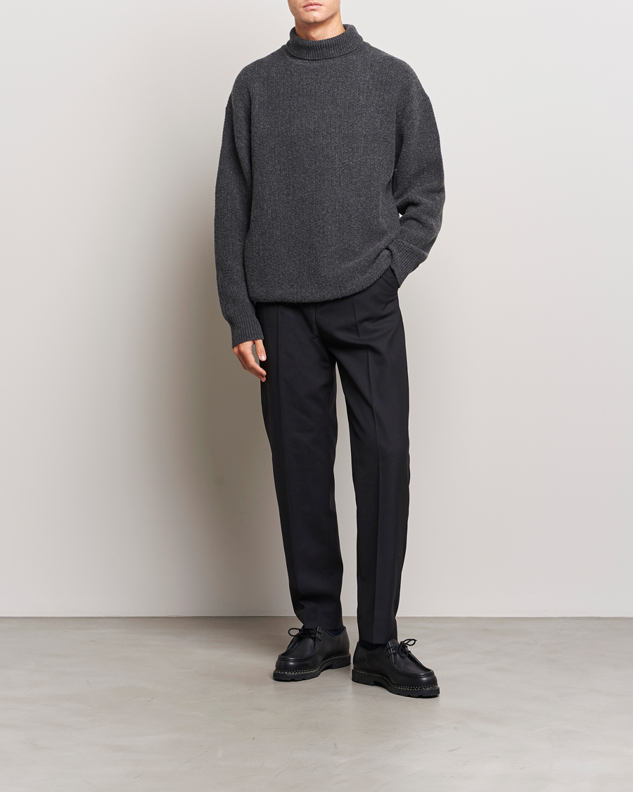 Mies | Puserot | Filippa K | Wool Structured Polo Anthracite Melange