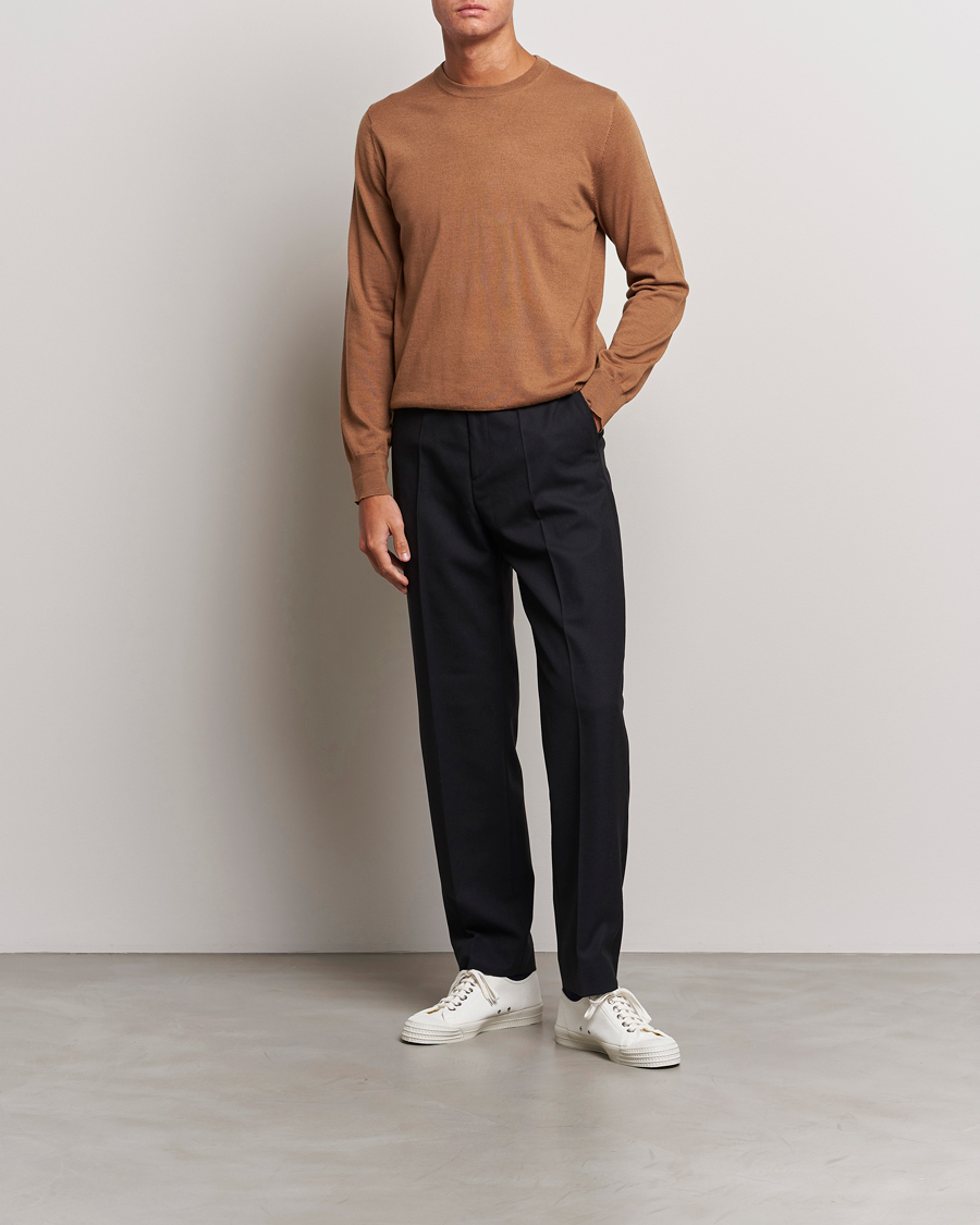 Mies | Puserot | Filippa K | Merino Round Neck Sweater Camel