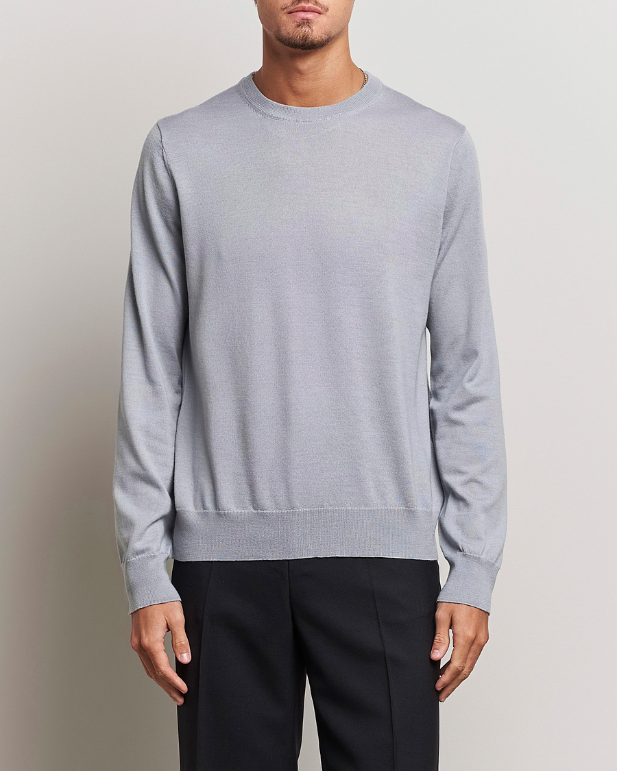 Mies | O-aukkoiset neulepuserot | Filippa K | Merino Round Neck Sweater Fog Blue