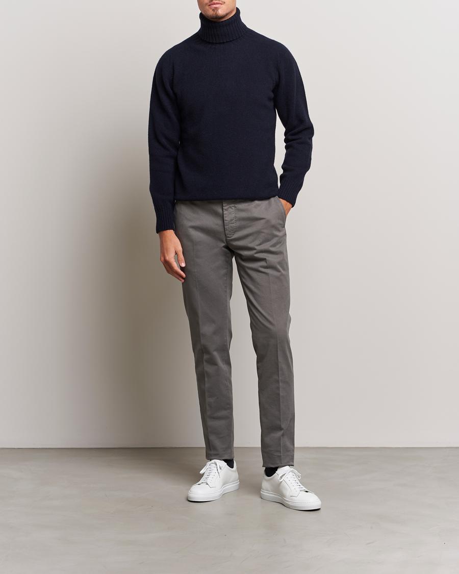 Mies | Puserot | Altea | Wool/Cashmere Crew Neck Rollneck Navy