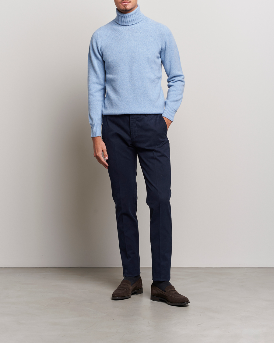 Mies | Puserot | Altea | Wool/Cashmere Crew Neck Rollneck Light Blue