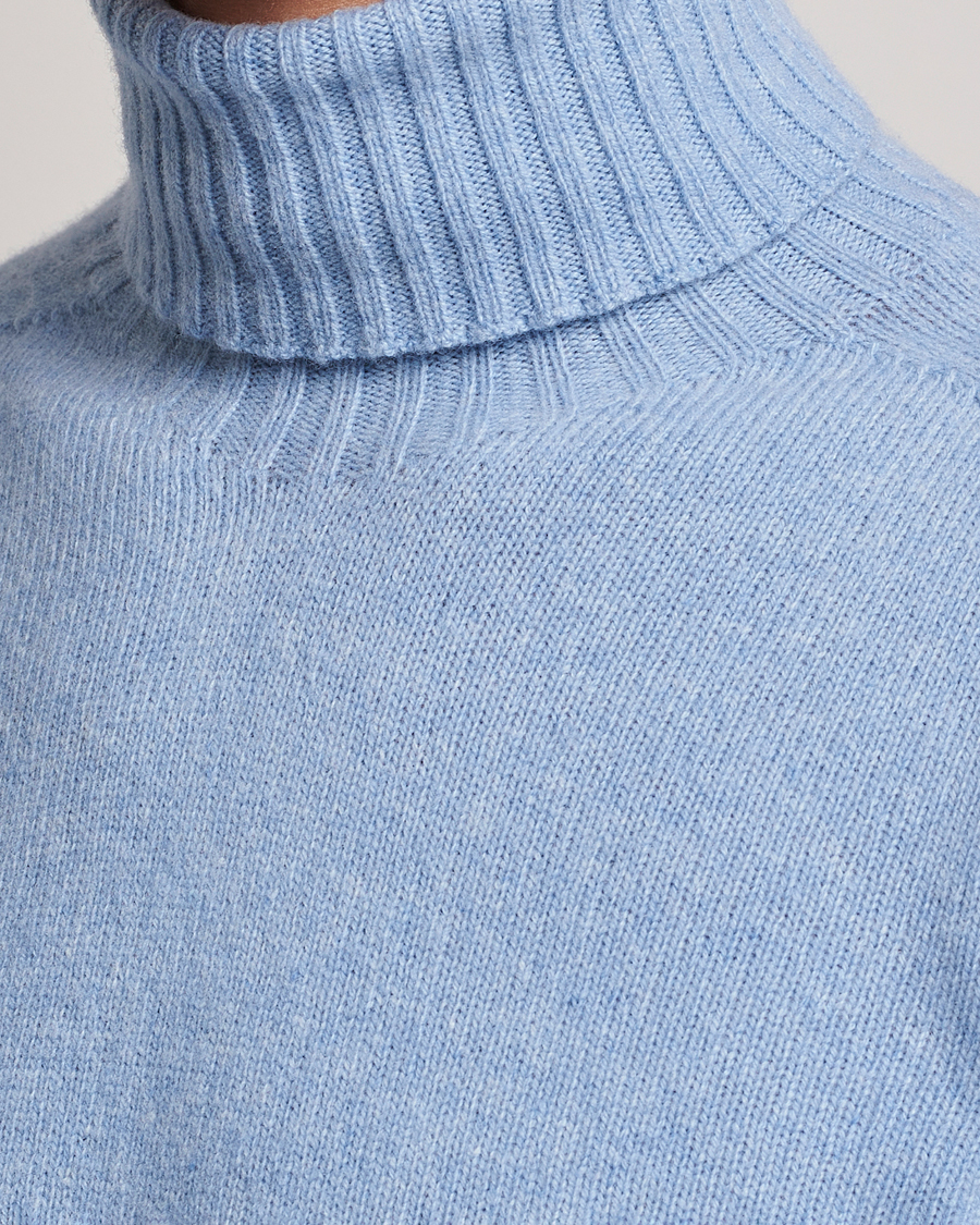 Mies | Puserot | Altea | Wool/Cashmere Crew Neck Rollneck Light Blue