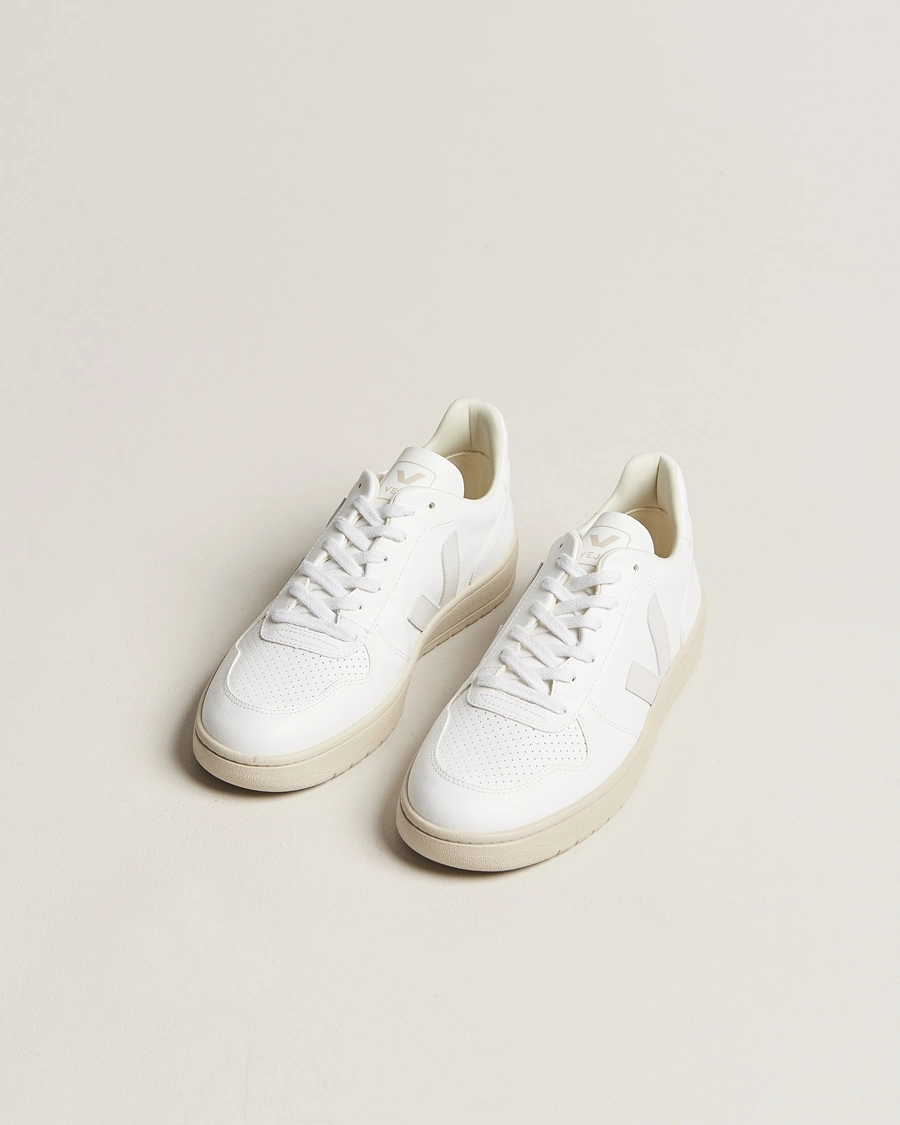 Mies | Matalavartiset tennarit | Veja | V-10 Vegan Leather Sneaker Full White