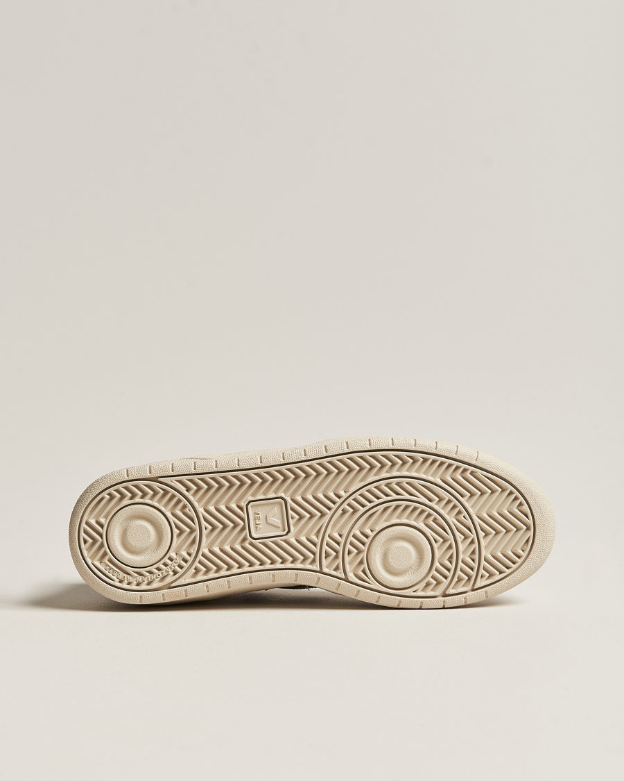 Mies | Veja V-10 Vegan Leather Sneaker White/Black | Veja | V-10 Vegan Leather Sneaker White/Black